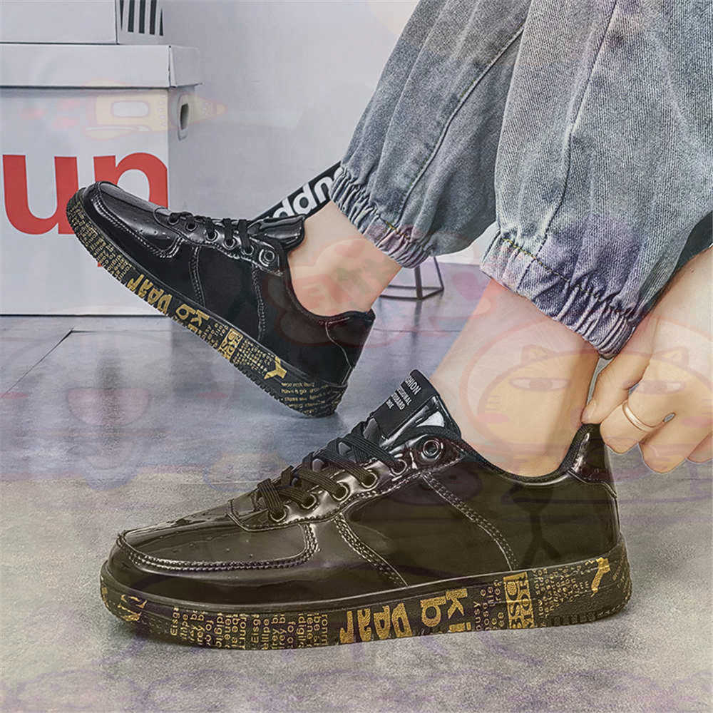 Round Foot Size 45 Sneakers Wh - Luxury Lifestyle Cost recension och pris